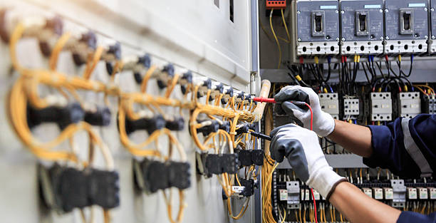 Professional Electrician technician working in Delphi, IN